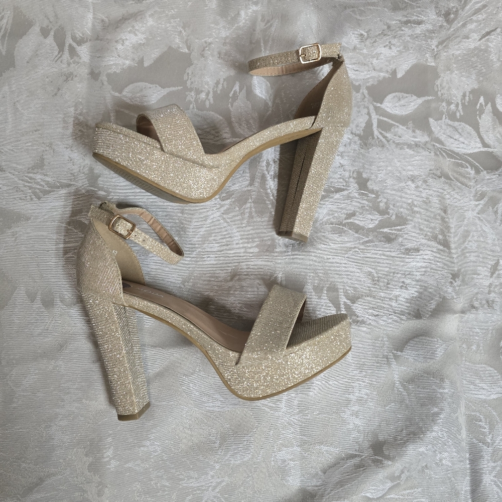 Top Moda Open Toe Platform Ankle Strap High Heels Size 6½ Champagne Glitter